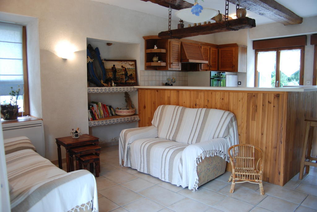 La Ferme Du Chauchix Hotel Lamballe Room photo