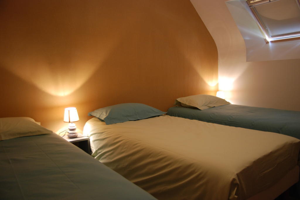La Ferme Du Chauchix Hotel Lamballe Room photo
